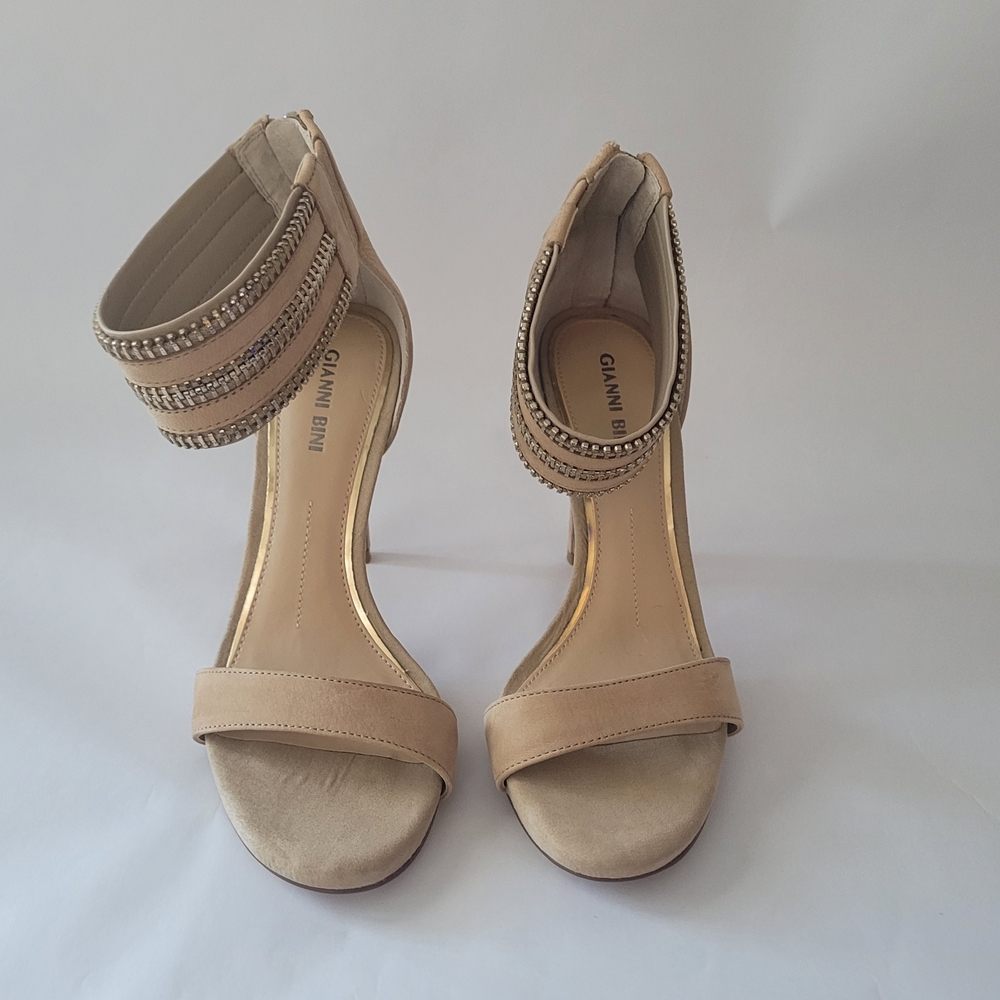 Size 8.5 M Gianni Bini Nude Open Toe Stiletto Women Heels
